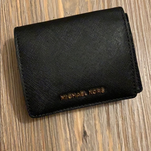 Michael Kors Handbags - Michael Kors Wallet